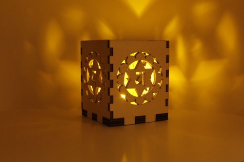 LED mécsestartó